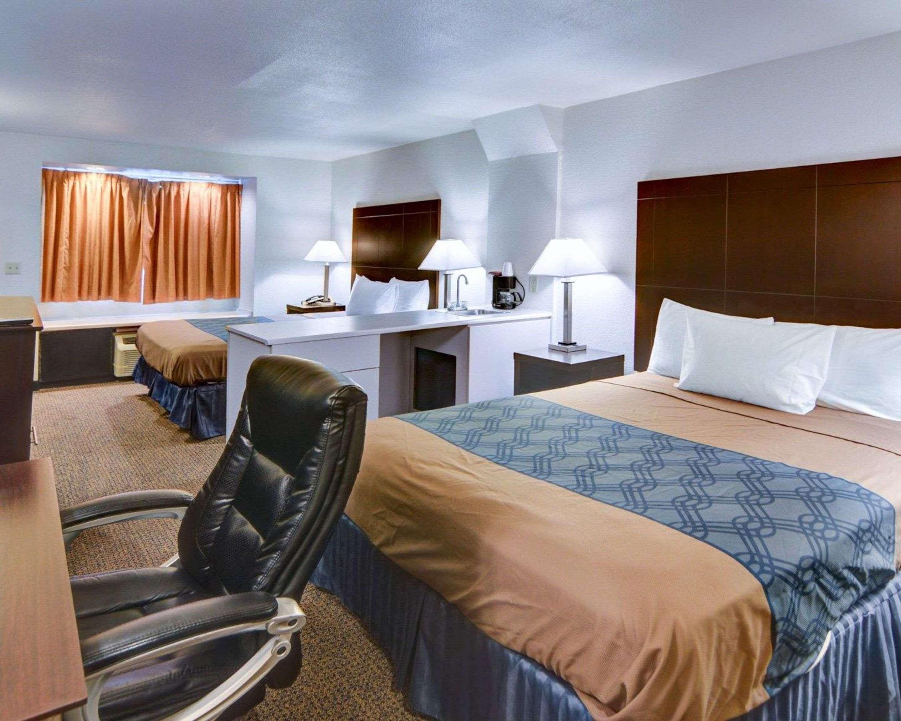 Rodeway Inn & Suites Lewisville I-35 Exteriér fotografie